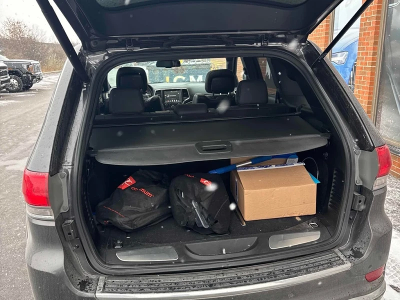 Jeep Grand cherokee Summit  CARFAX, снимка 12 - Автомобили и джипове - 52727660