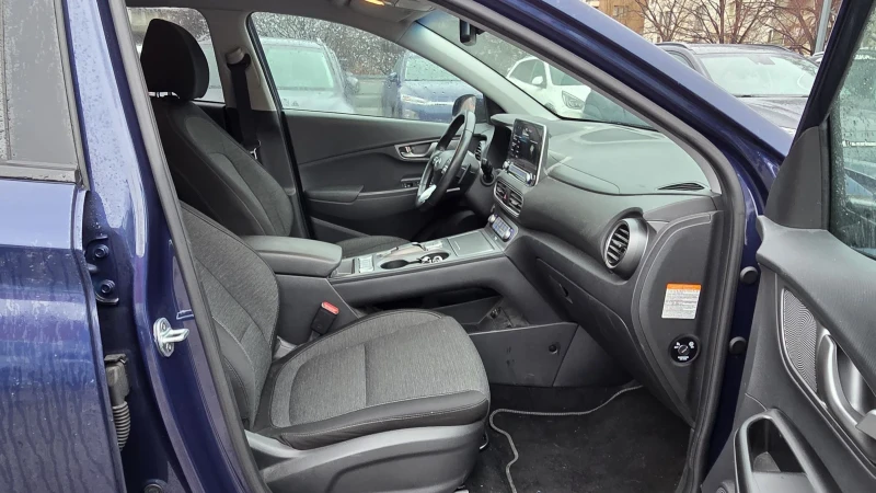 Hyundai Kona 64KWh/Blue link/Термопомпа, снимка 10 - Автомобили и джипове - 53236985