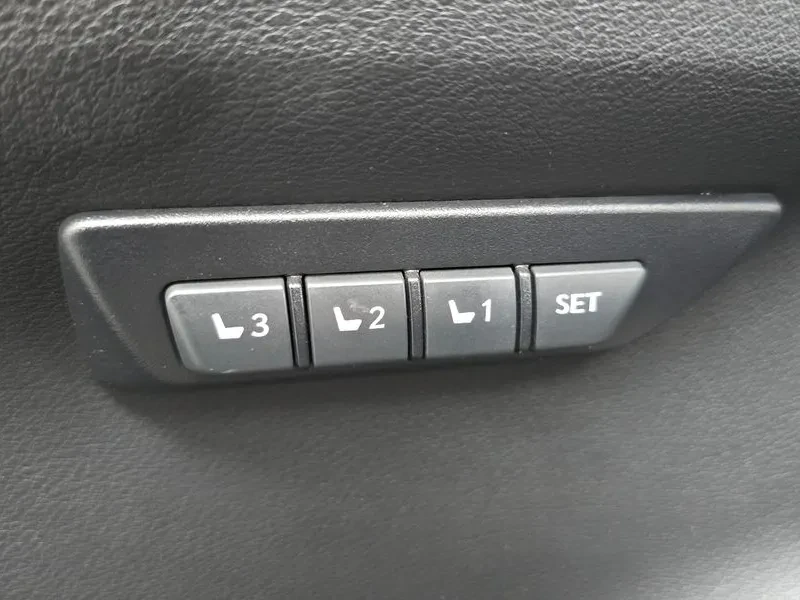 Lexus NX 200T Executive, снимка 14 - Автомобили и джипове - 56116035