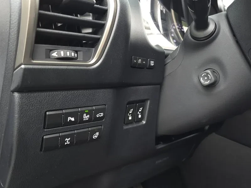 Lexus NX 200T Executive, снимка 15 - Автомобили и джипове - 56116035