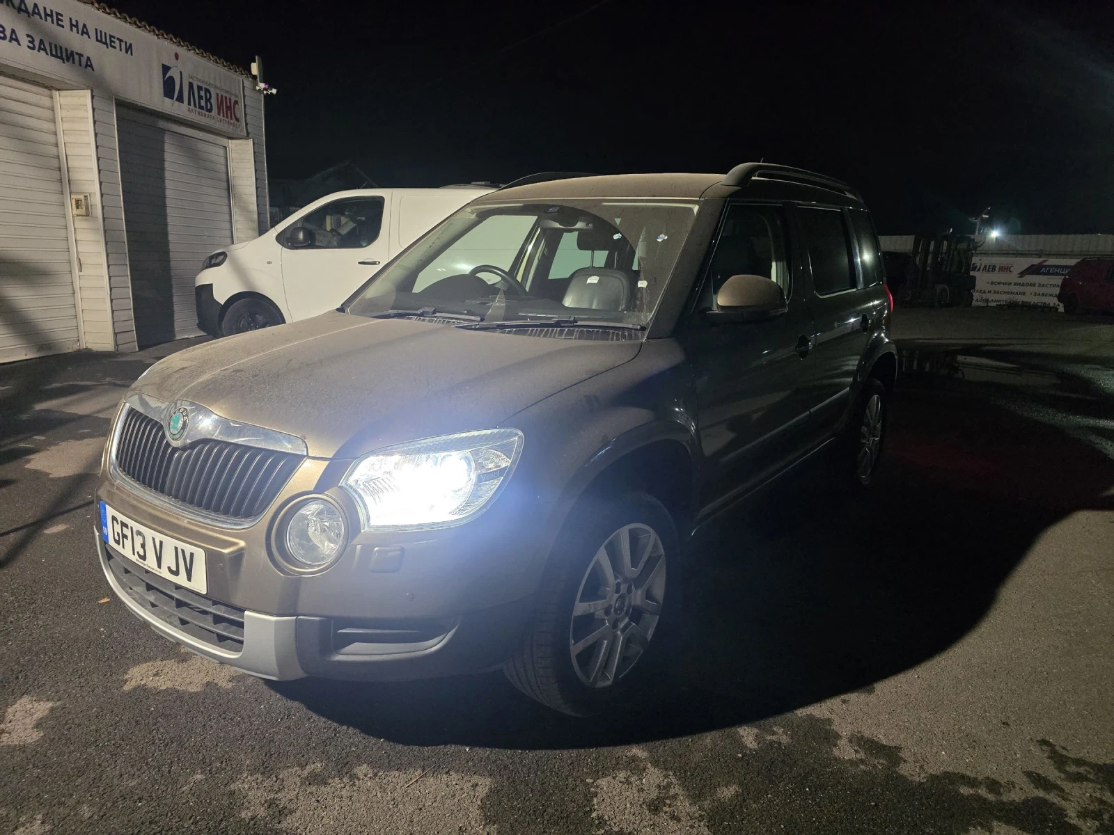 Skoda Yeti 2.0TDI 140кс CFH 4х4 Ксенон/Подгрев на части, снимка 1