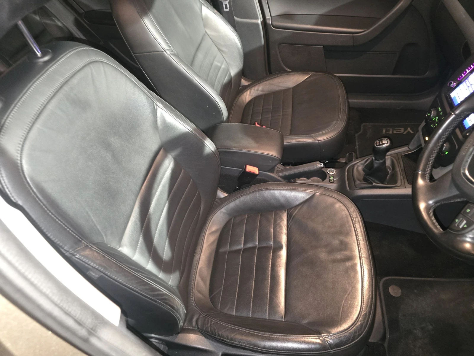 Skoda Yeti 2.0TDI 140 CFH 44 /   | Mobile.bg   11