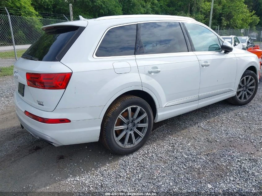 Audi Q7 PREMIUM* PANORAMA* ПОДГРЕВ - изображение 6