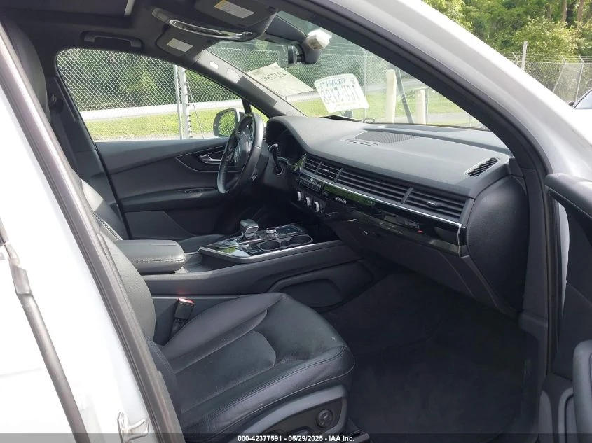 Audi Q7 PREMIUM* PANORAMA* ПОДГРЕВ - изображение 9