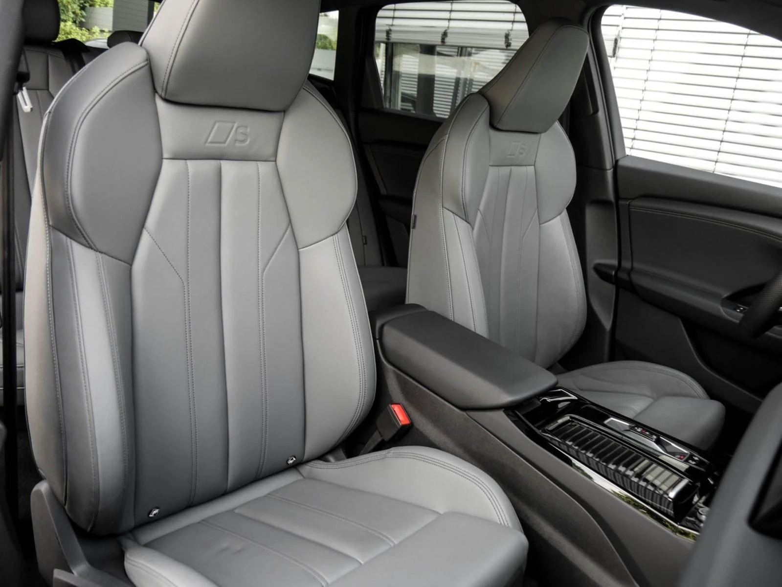 Audi Q6 E-TRON 55 QUATTRO S-LINE LED-MATRIX 360  | Mobile.bg   13