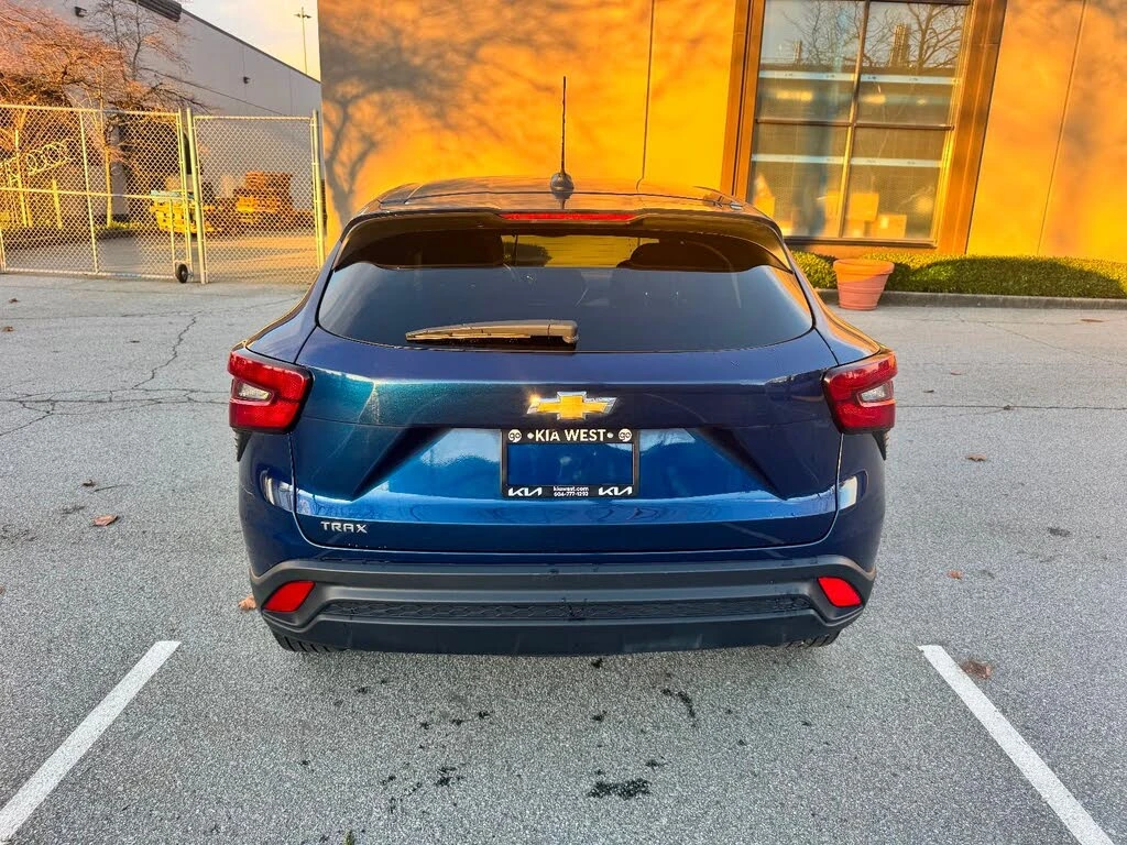 Chevrolet Trax LS* FWD* ПОДГРЕВ* КАМЕРА - изображение 5