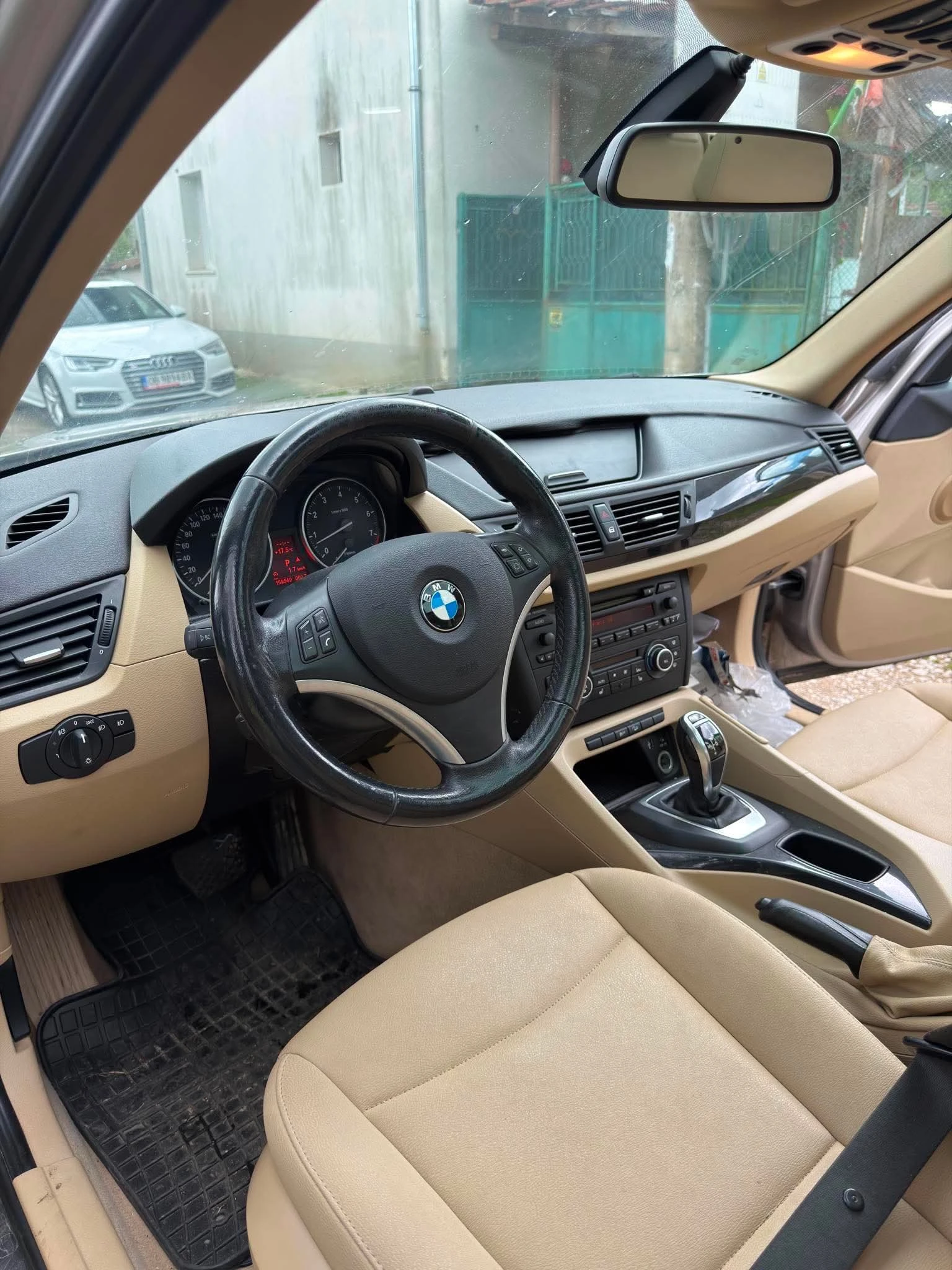 BMW X1 2.0 T, снимка 5 - Автомобили и джипове - 54738641