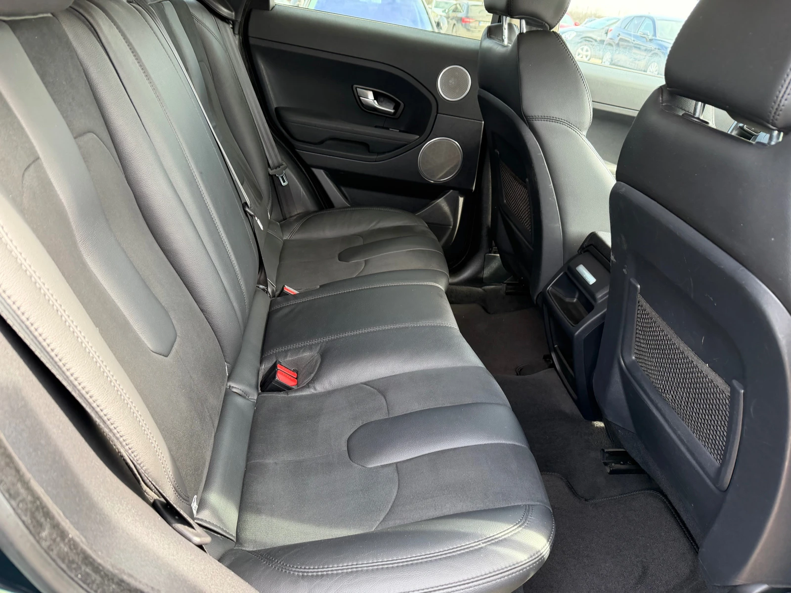 Land Rover Range Rover Evoque 2.2 D , снимка 14 - Автомобили и джипове - 53707174