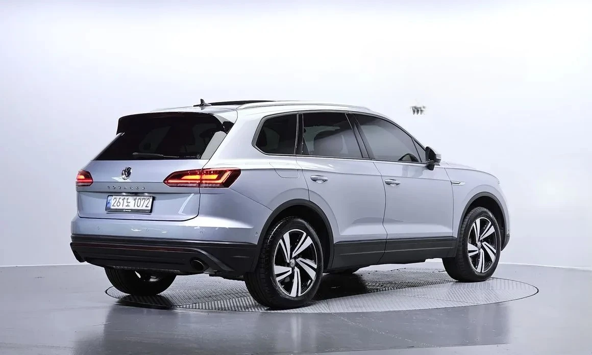 VW Touareg Gen3 3.0 TDI Panorama, снимка 2 - Автомобили и джипове - 55087842