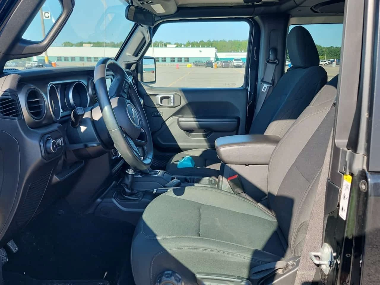 Jeep Wrangler * SPORT S * CARFAX * ��� ������������ ������ | Mobile.bg � ����������� 5