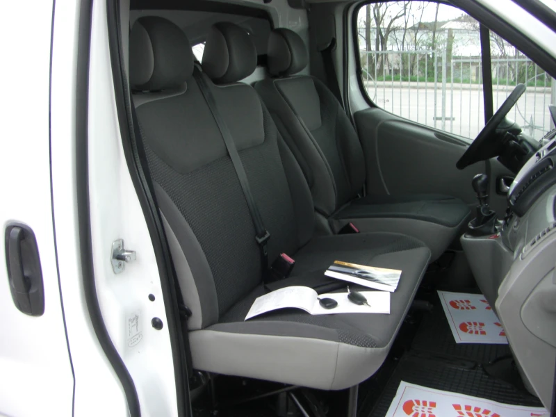 Opel Vivaro 2.0cdti 6ck.EURO 5B, снимка 13 - Бусове и автобуси - 49769777