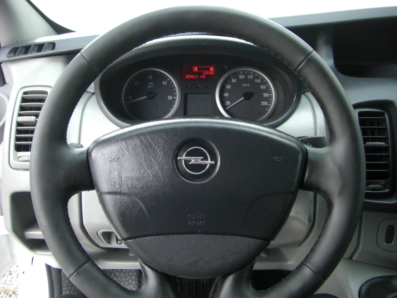 Opel Vivaro 2.0cdti 6ck.EURO 5B, снимка 10 - Бусове и автобуси - 49769777