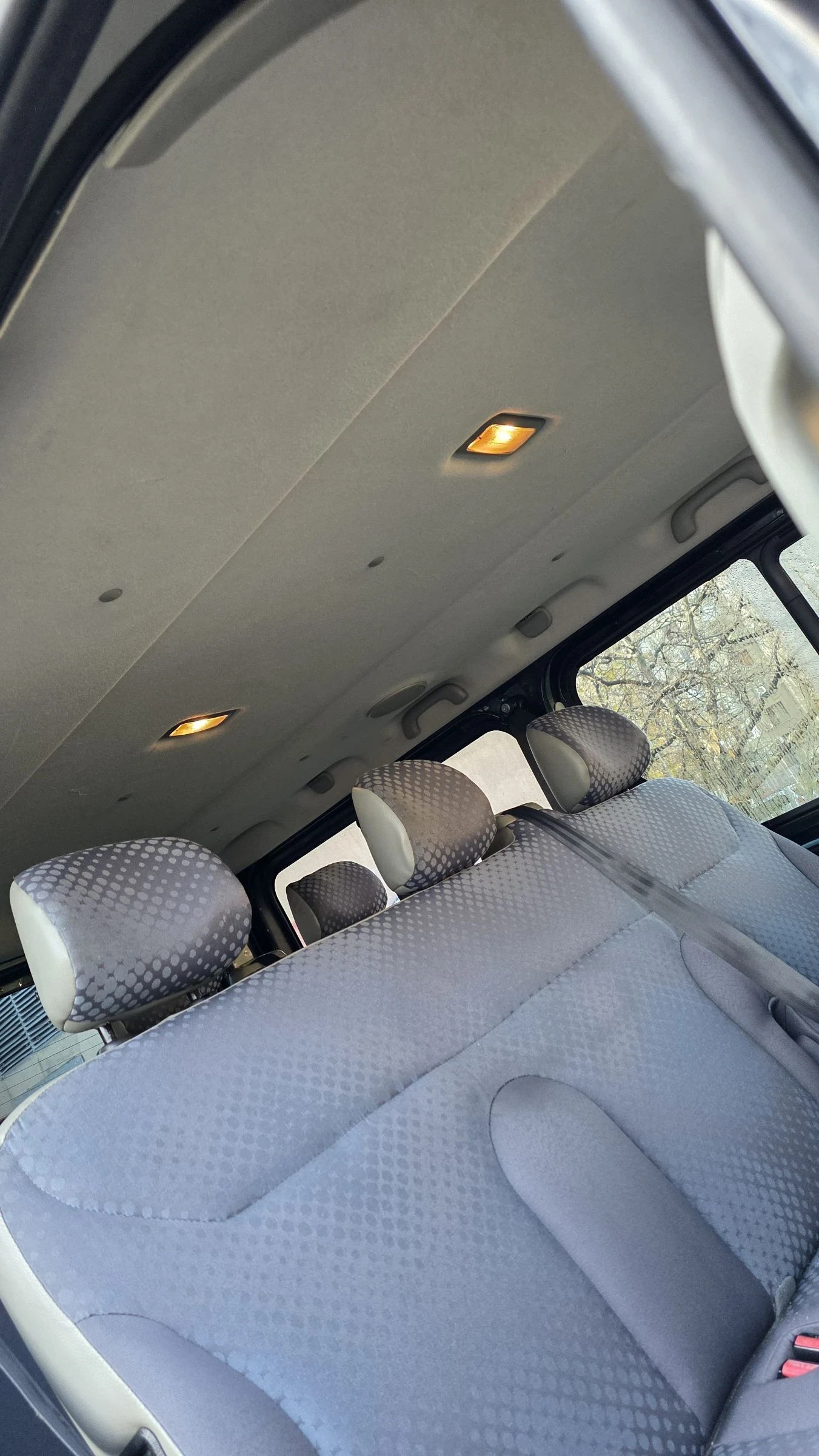 Renault Trafic Автоматик 2.5 DCI Long, снимка 13 - Бусове и автобуси - 55350344