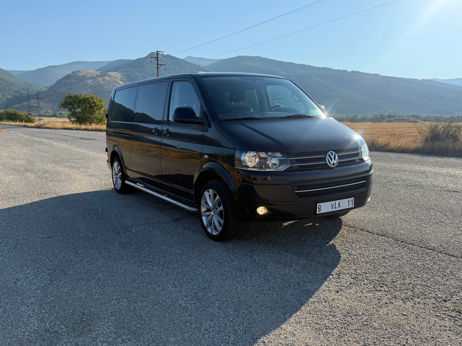 VW Caravelle 2.0TDI* Автомат* Нави* , снимка 3 - Бусове и автобуси - 55736678
