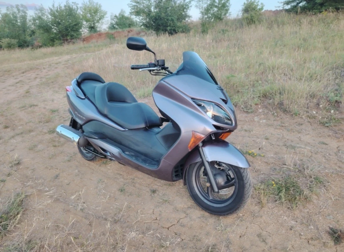 Honda Forza 250cc Регистриран, Обслужен, снимка 2 - Мотоциклети и мототехника - 55592325
