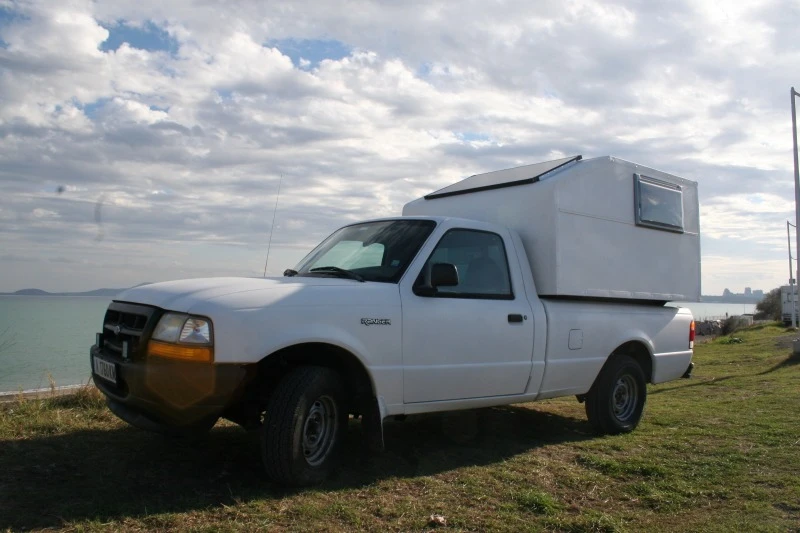 Кемпер Ford Vagabond, снимка 7 - Каравани и кемпери - 47961677