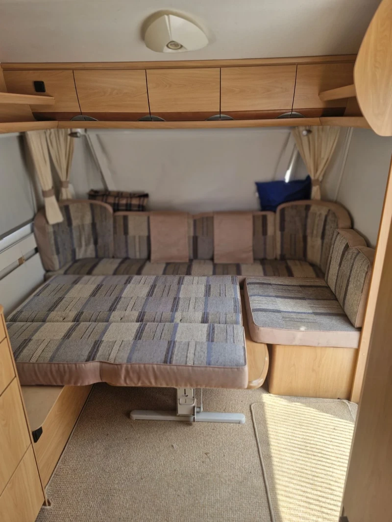 Каравана Adria CHATEAU 490, снимка 8 - Каравани и кемпери - 52467570