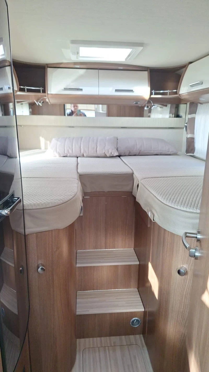 Кемпер Carthago C- Compactline i 143 , снимка 16 - Каравани и кемпери - 53373183