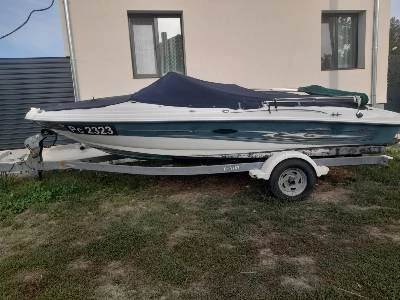 Моторна яхта Sea Ray, снимка 2 - Воден транспорт - 54261509