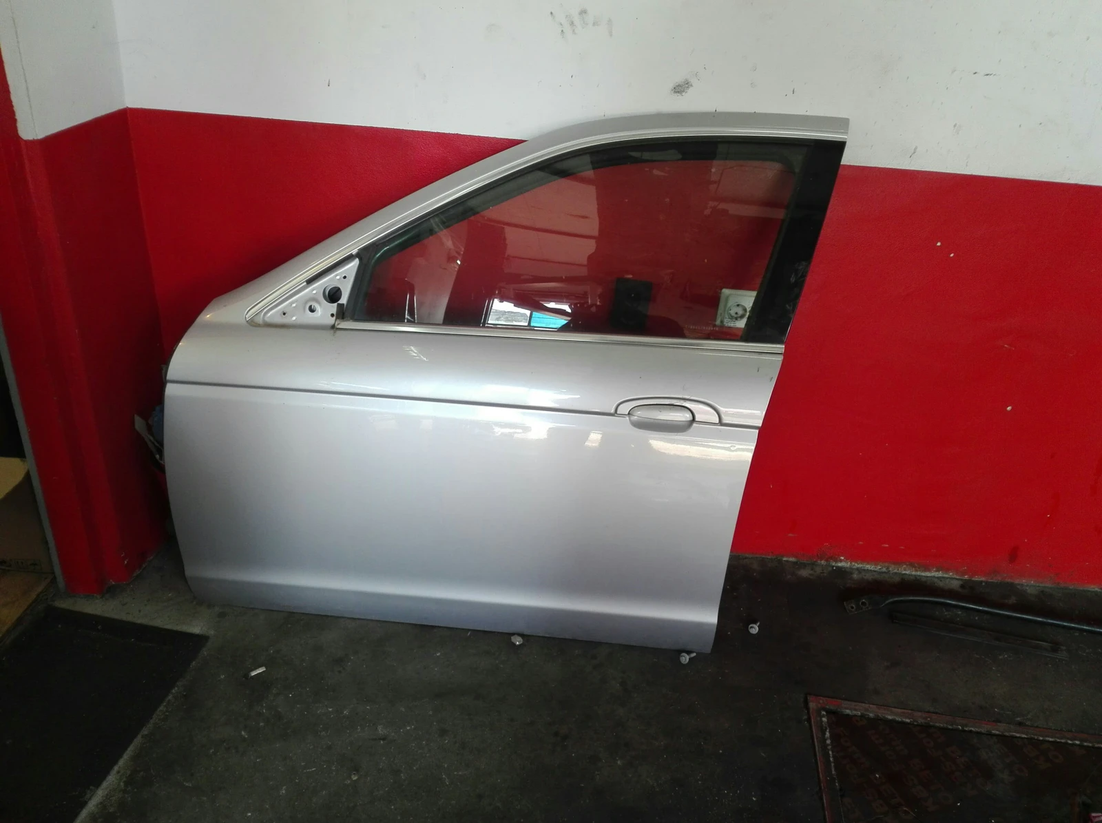 ����� ������ ���� ����� � ���� | Mobile.bg � ����������� 1