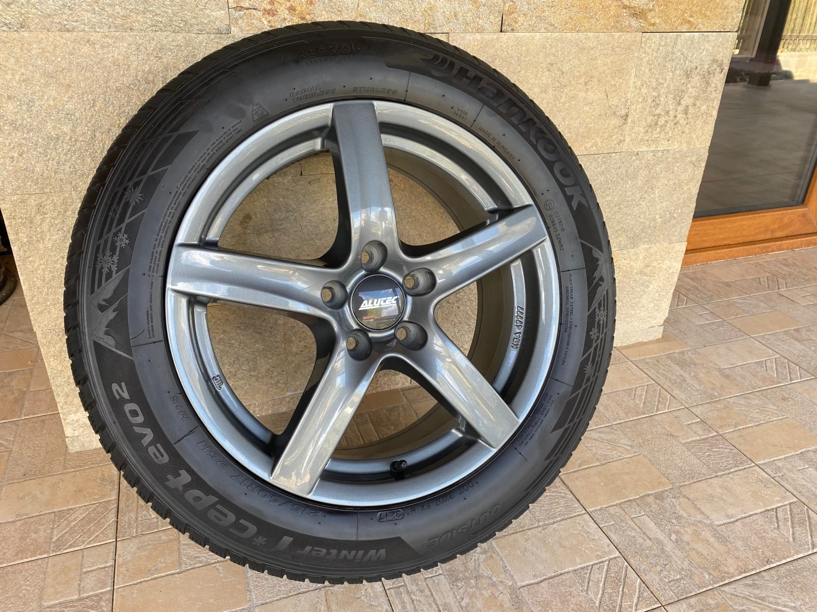 ���� � ������ 215/60R16 �� Hyundai Tucson | Mobile.bg � ����������� 3