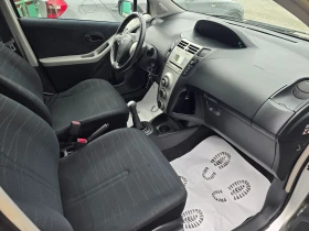 Toyota Yaris 1.3i-Luna , снимка 9