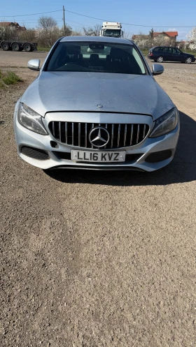 ������ Mercedes-Benz C 220