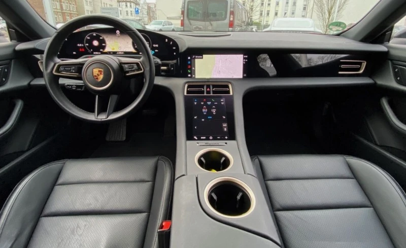 Porsche Taycan *NAVI*LED*360*, снимка 9 - Автомобили и джипове - 45095409