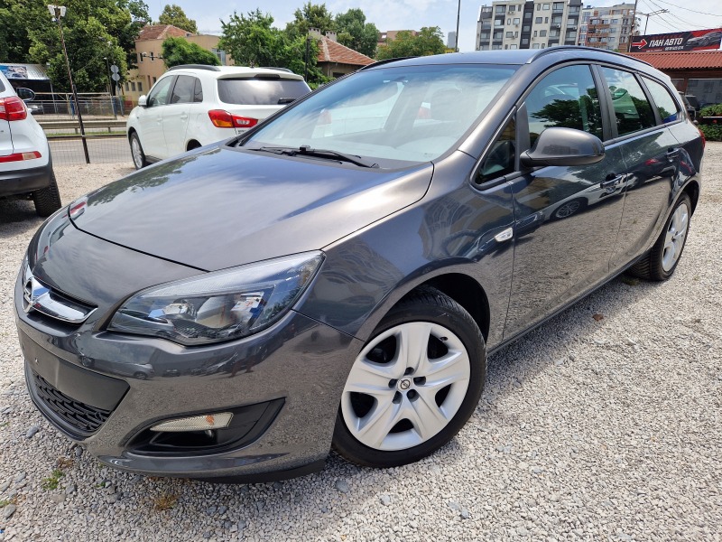 Opel Astra 1.4i/газов инжекцион, снимка 1 - Автомобили и джипове - 46169957