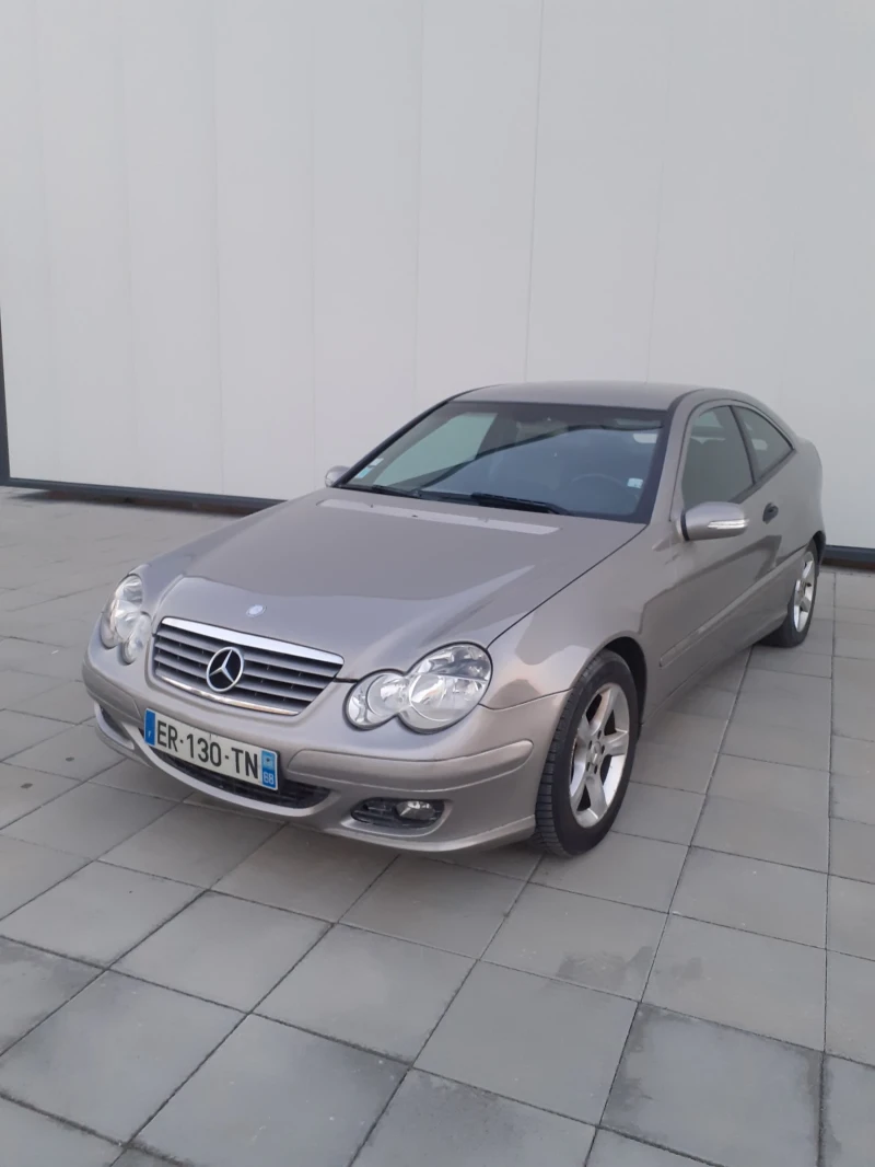 Mercedes-Benz C 220 FACE 150к.с 6ск , снимка 1 - Автомобили и джипове - 46906417