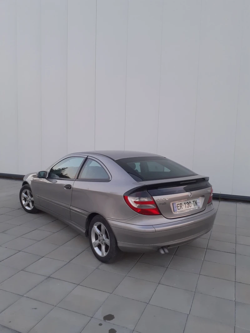 Mercedes-Benz C 220 FACE 150к.с 6ск , снимка 11 - Автомобили и джипове - 46906417