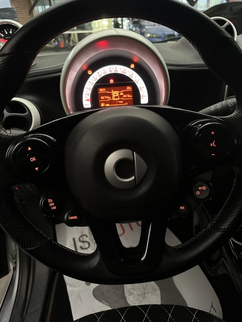 Smart Fortwo BRABUS/Navi/Sport/Led/Мулти/Шибедах, снимка 12 - Автомобили и джипове - 47296591