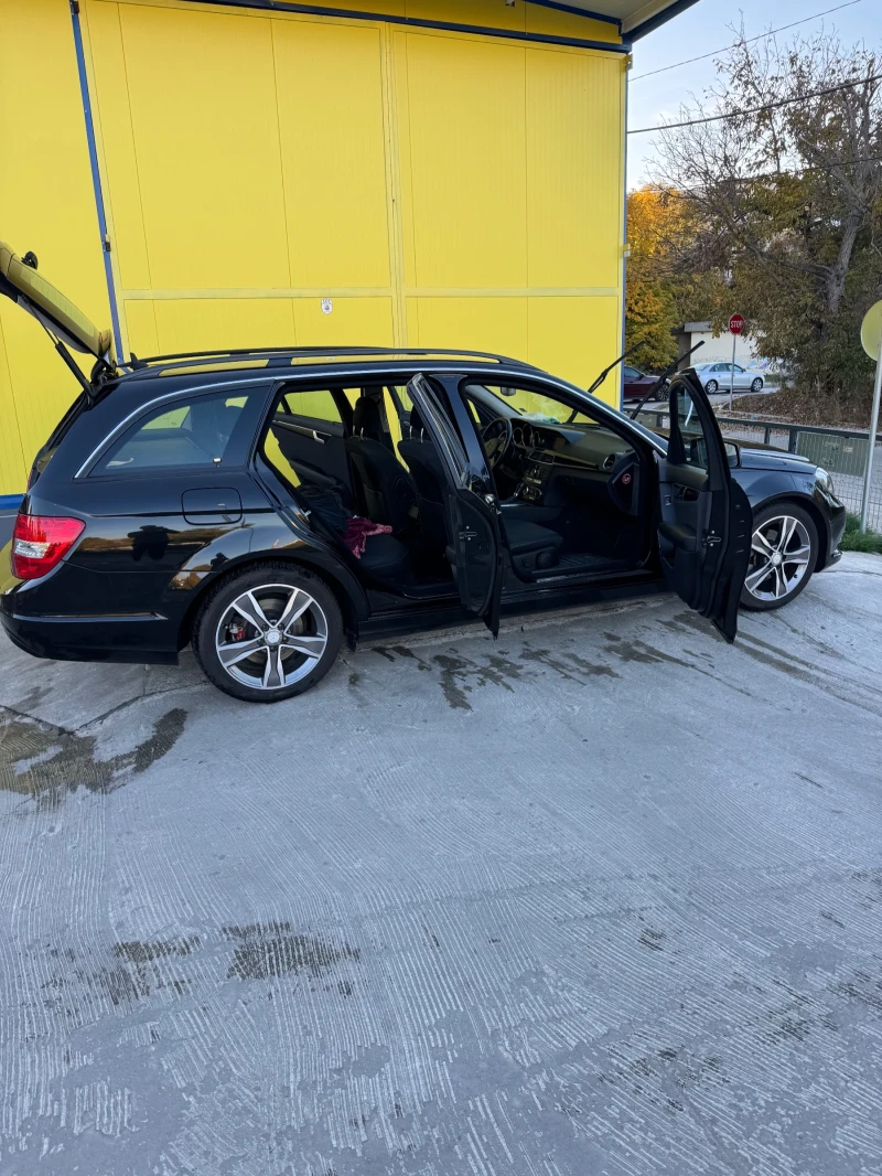 Mercedes-Benz C 250, снимка 3 - Автомобили и джипове - 48438942