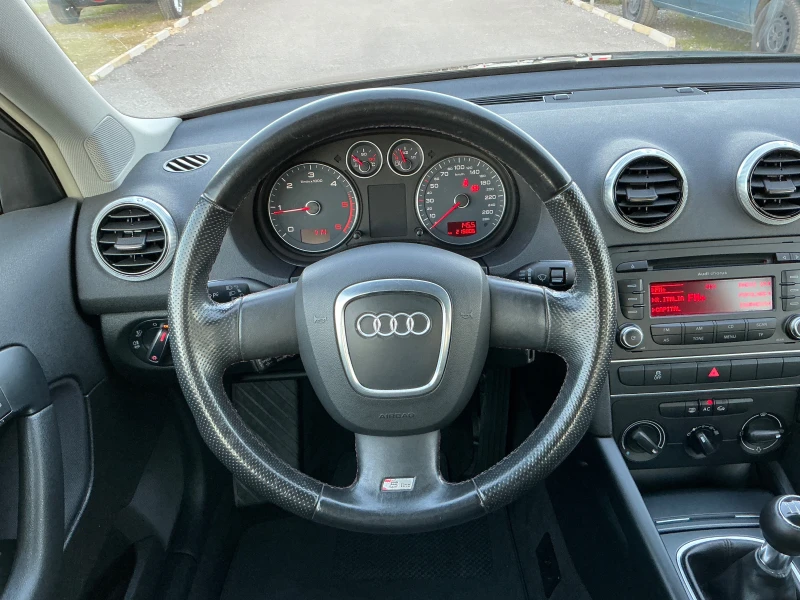 Audi A3 1.6 TDI, снимка 10 - Автомобили и джипове - 47856496