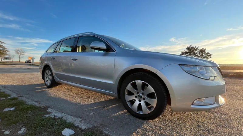 Skoda Superb, снимка 4 - Автомобили и джипове - 48523514