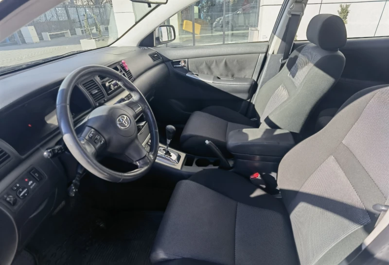 Toyota Corolla 1.4 DND, снимка 9 - Автомобили и джипове - 49399113