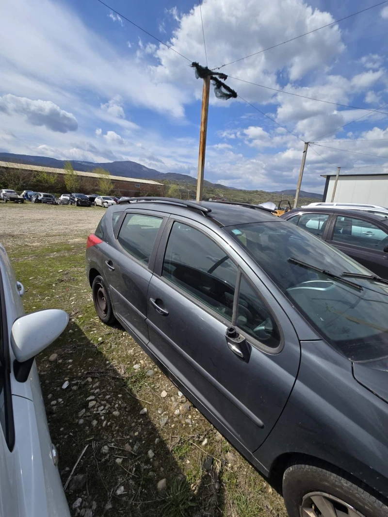 Peugeot 207 1.4i, снимка 3 - Автомобили и джипове - 51513998