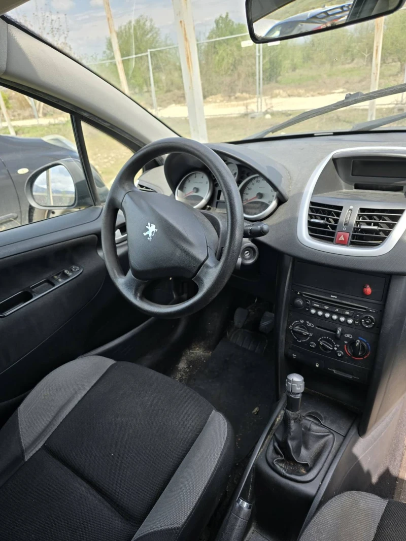 Peugeot 207 1.4i, снимка 9 - Автомобили и джипове - 51513998