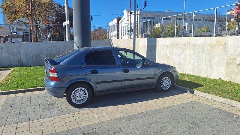 Opel Astra 1.6 моно, снимка 16 - Автомобили и джипове - 51648573