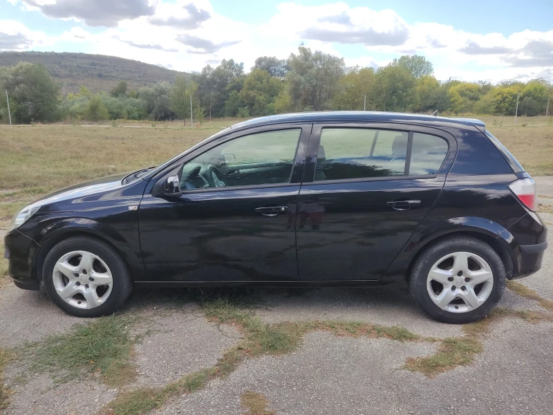 Opel Astra 1.9CDTI, Автоматик, снимка 4 - Автомобили и джипове - 51758950