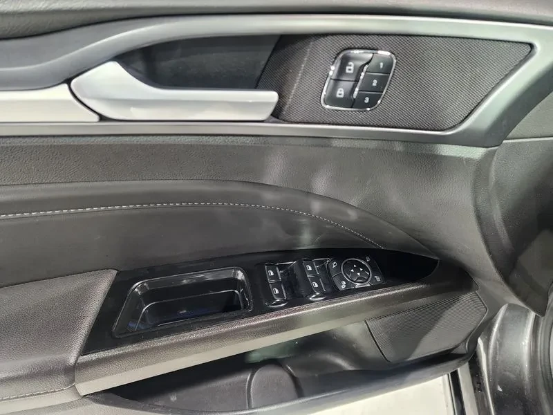 Ford Mondeo 2.0 TDCI Trendy, снимка 17 - Автомобили и джипове - 53718130