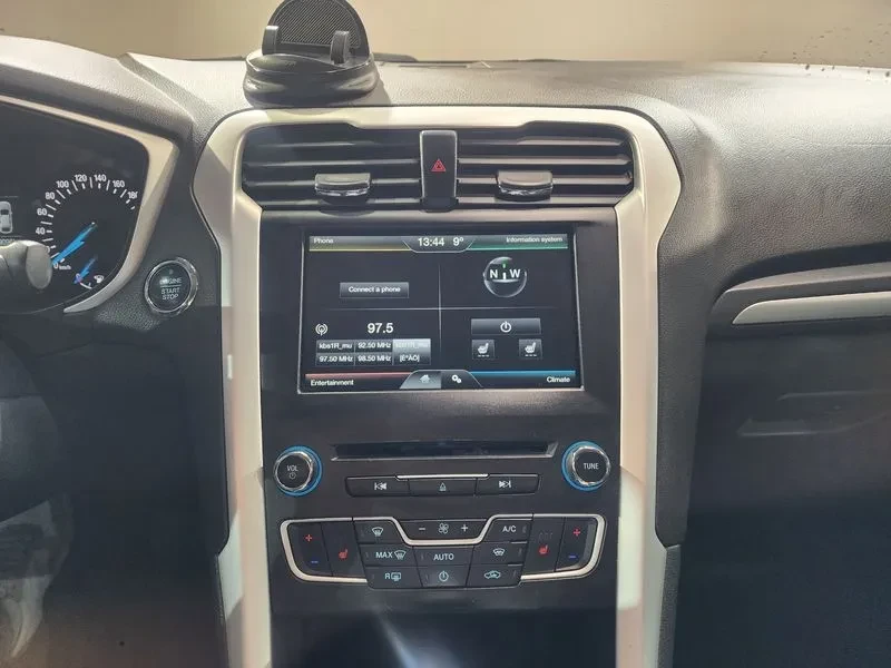 Ford Mondeo 2.0 TDCI Trendy, снимка 8 - Автомобили и джипове - 53718130