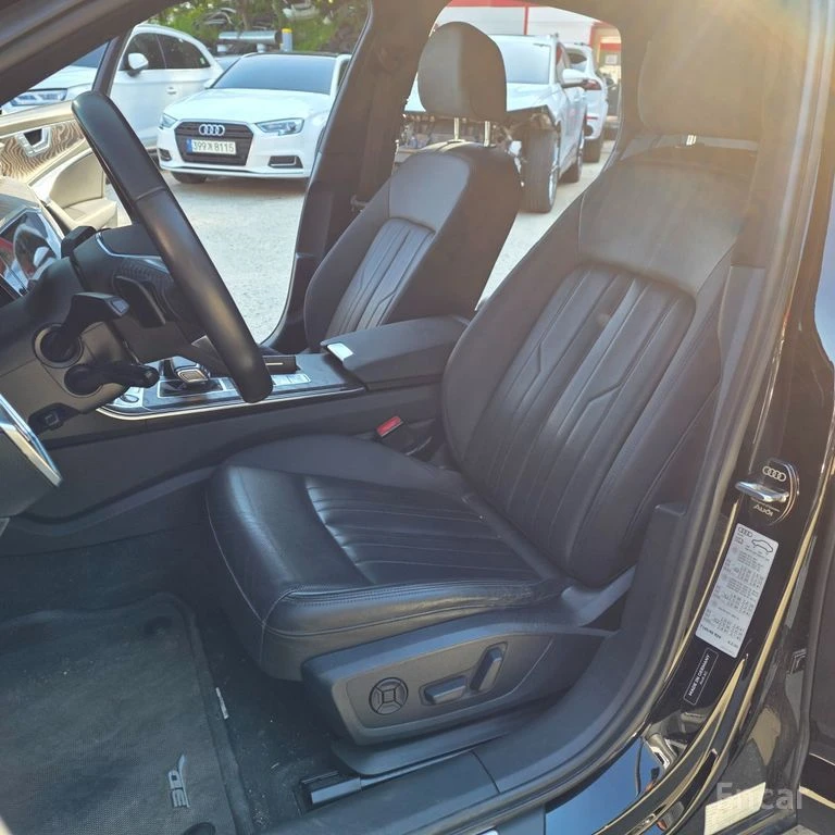 Audi A6 45TFSI* MATRIX* ОБДУХВАНЕ* ДИСТРОНИК* ХЕДЪП* 360КА, снимка 15 - Автомобили и джипове - 55395581