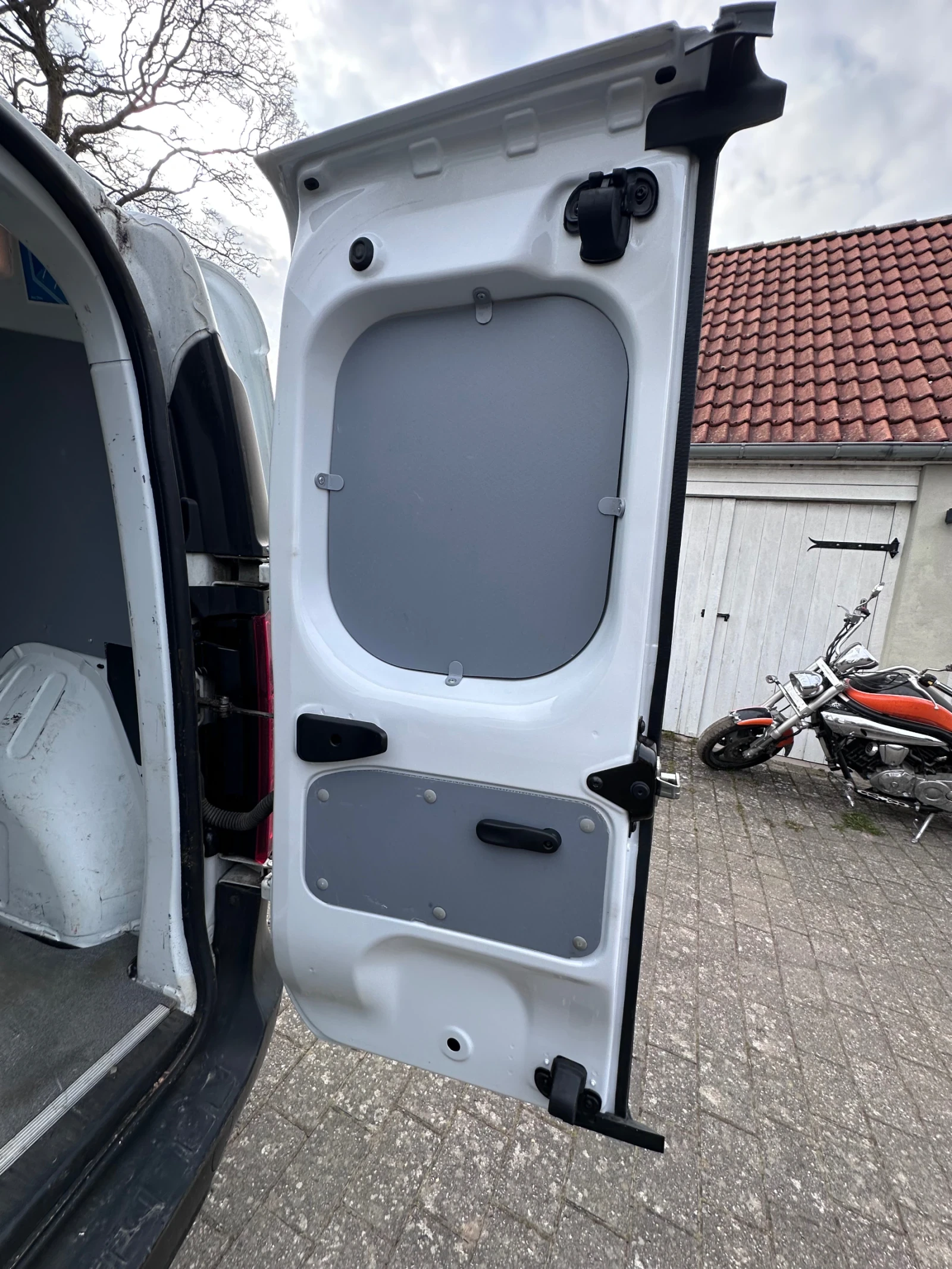 Renault Express 1.5 DCi 95 - изображение 10