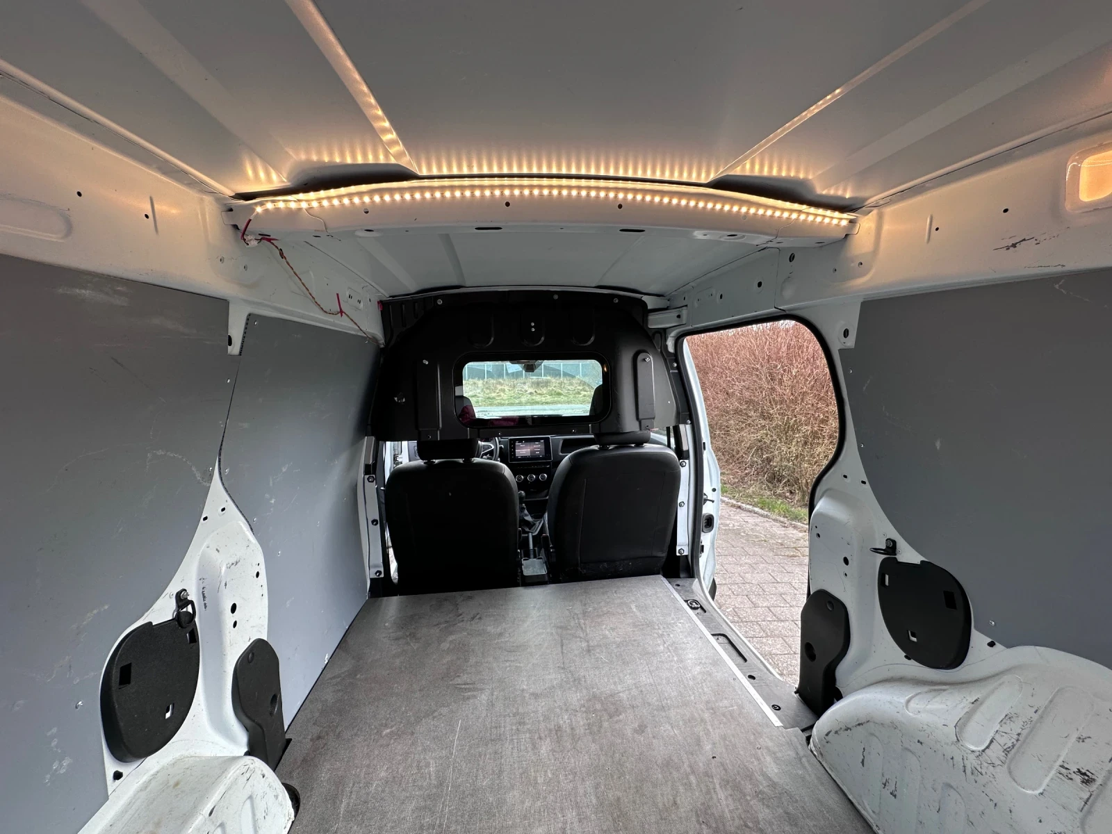 Renault Express 1.5 DCi 95 - изображение 6