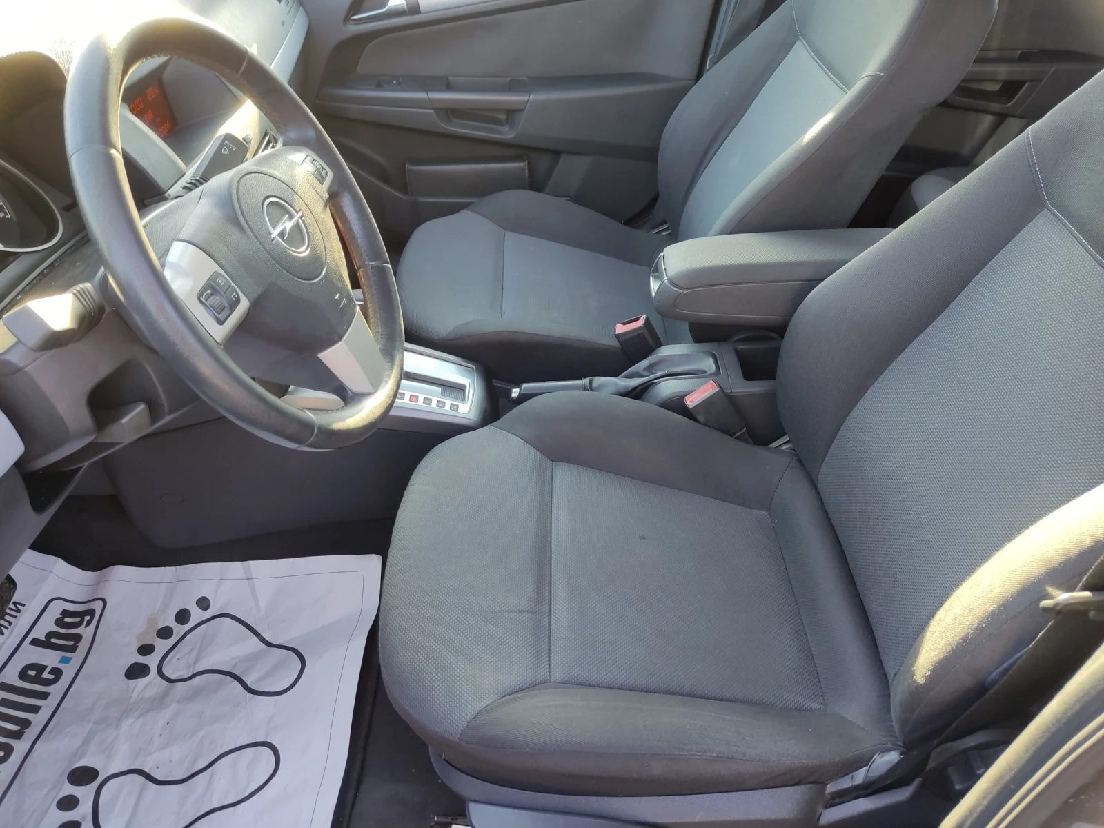 Opel Astra 1.9CDTI, Автоматик - изображение 9