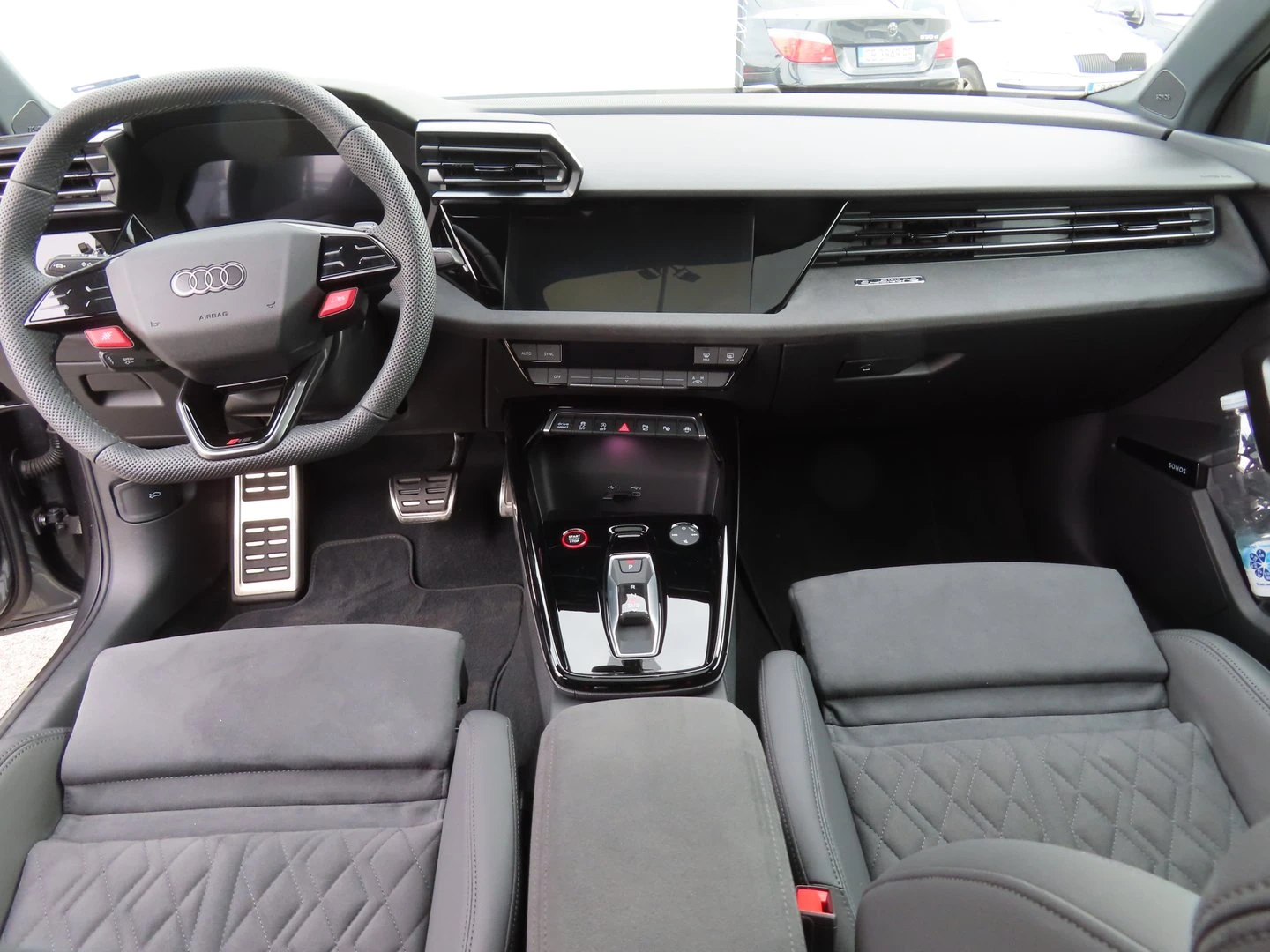 Audi Rs3 TFSI quattro - изображение 8