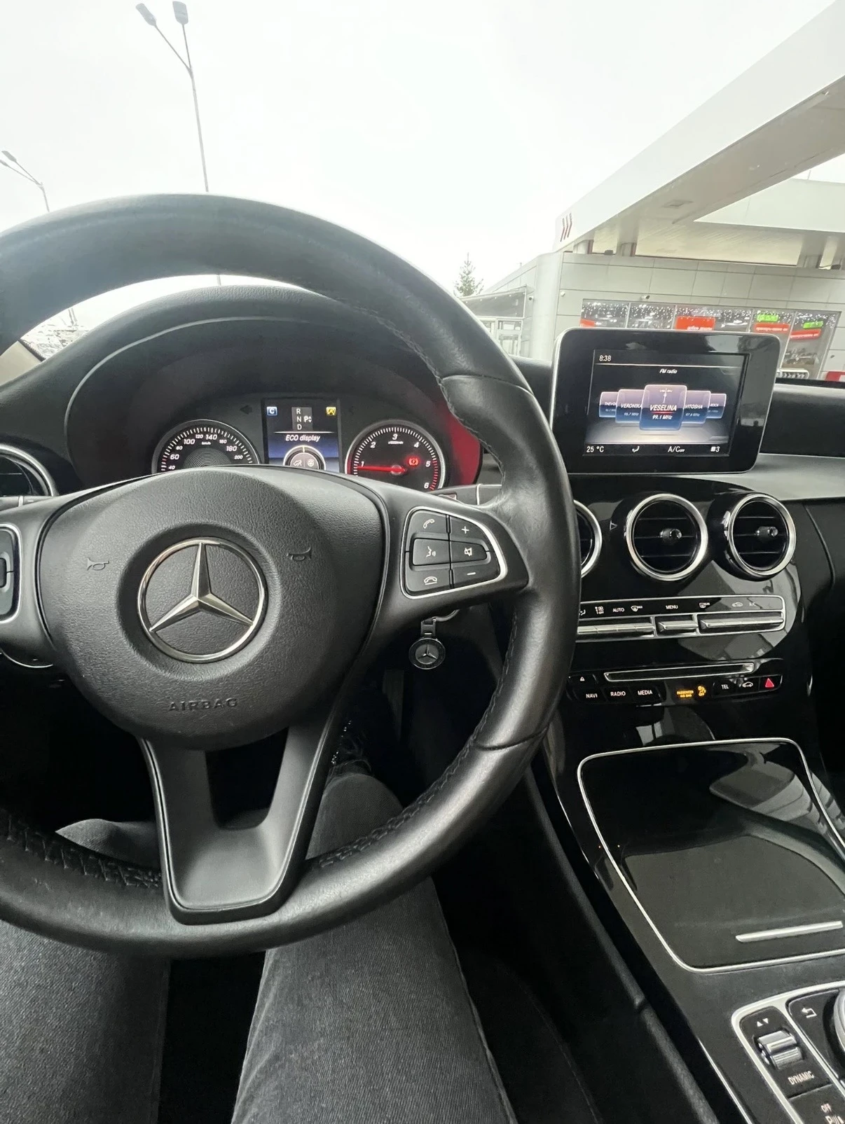 Mercedes-Benz C 180, снимка 6 - Автомобили и джипове - 53730724