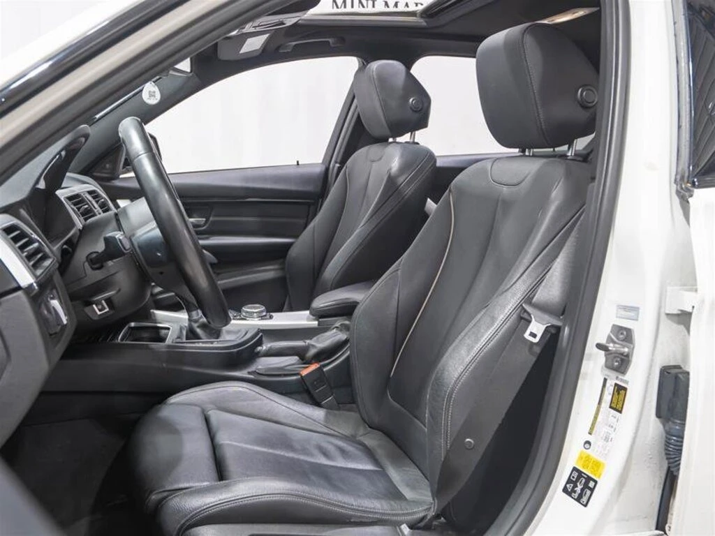 BMW 340 i xDrive M SUNROOF ПОДГРЕВ ВОЛАН БЕЗ ТЪРГ РЪЧКА - изображение 9