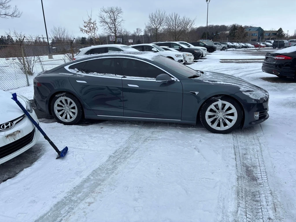 Tesla Model S * AWD * CARFAX * БЕЗ ПЪРВОНАЧАЛНА ВНОСКА - изображение 3